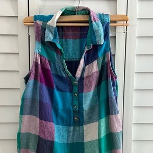 Linen and Viscose Sleeveless V-Neck Blouse